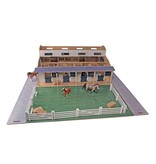 Kids Globe Kids Globe 610311 - Paardenstal met 7 boxen en weiland 1:24