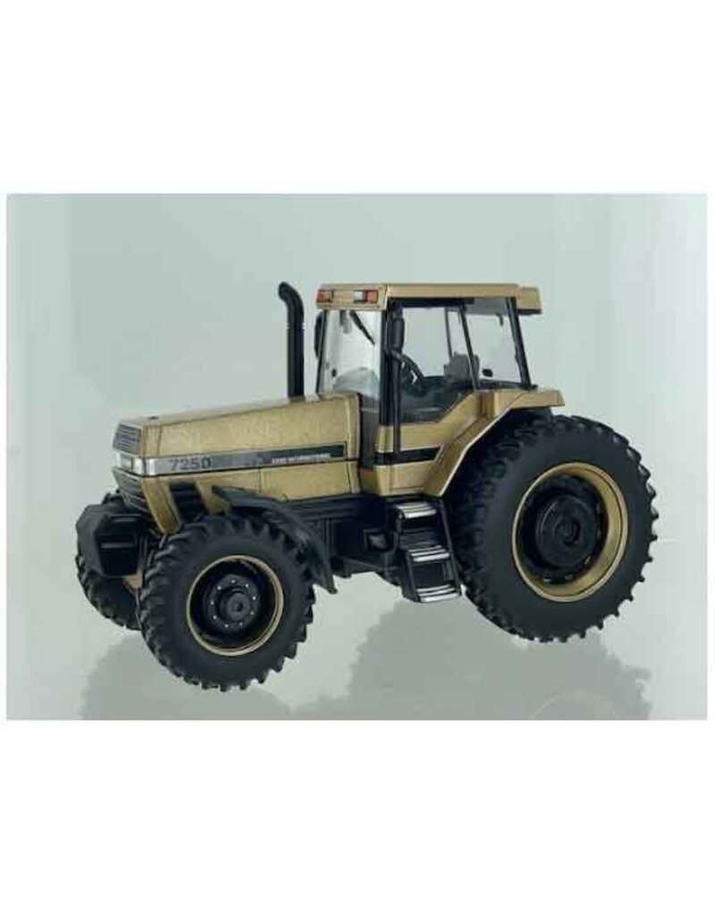 Britains Britains 43417G - Case IH Magnum 7250 Gold edition 1:32