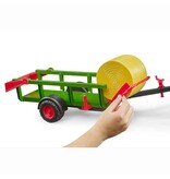 Bruder Bruder 2204 - Zelfladende balentrailer met 3 ronde hooibalen 1:16
