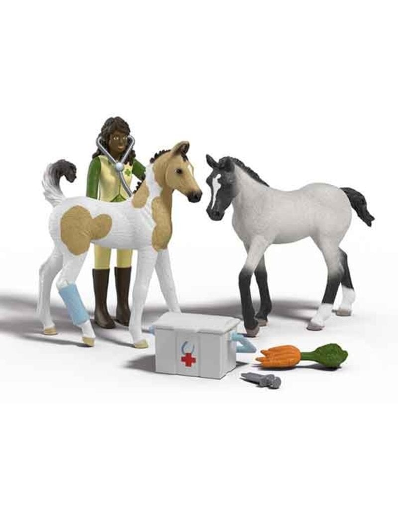 Schleich Schleick Horses 42777 - First aid kit Horse Club Sarah