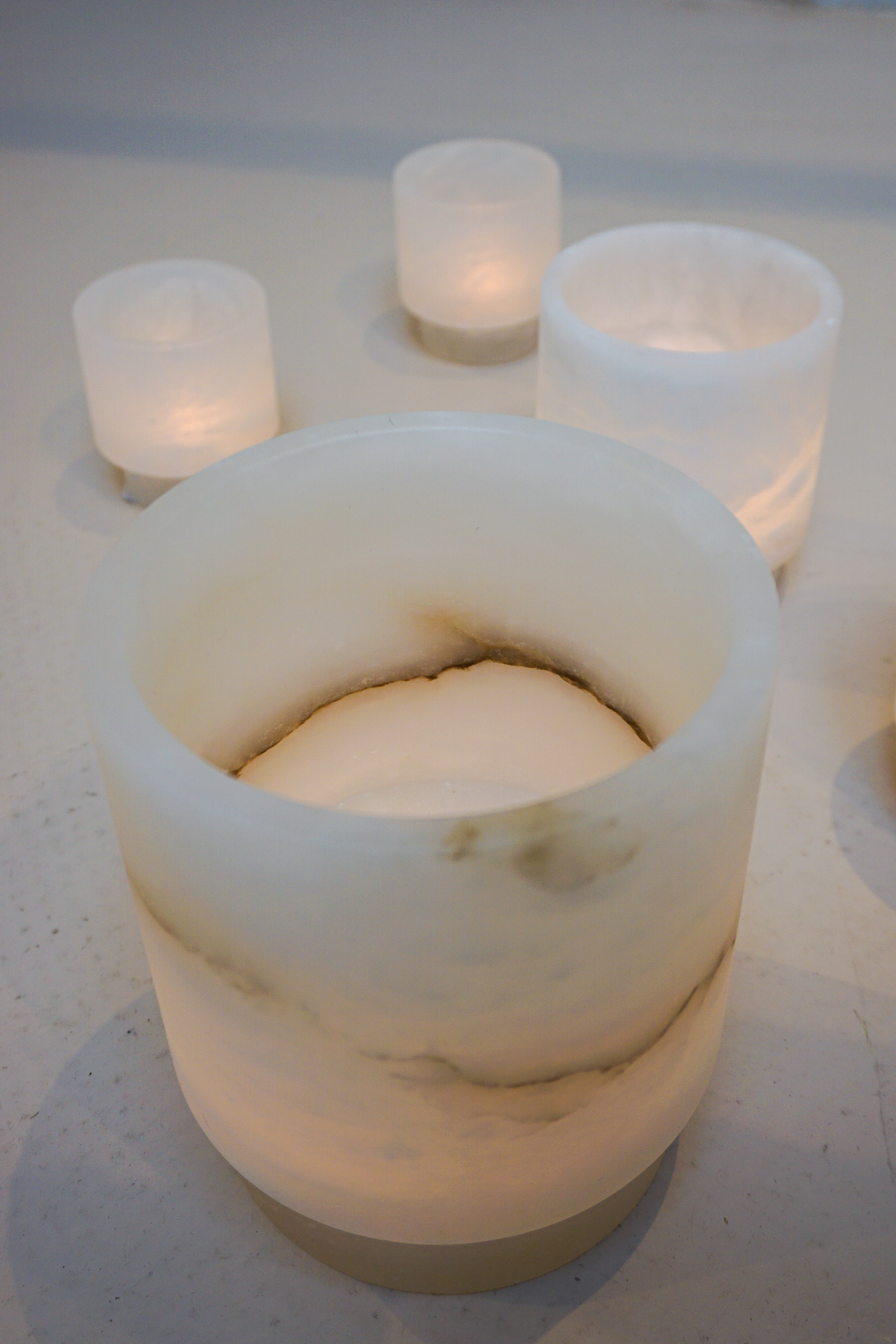 Alabaster TLight holder L white