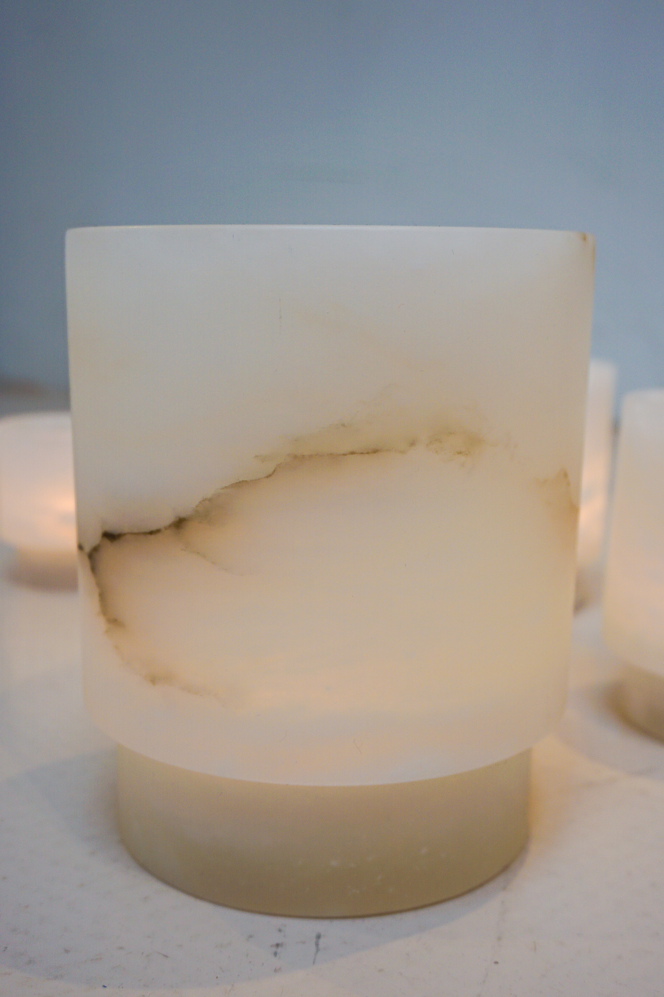 Alabaster TLight holder L white