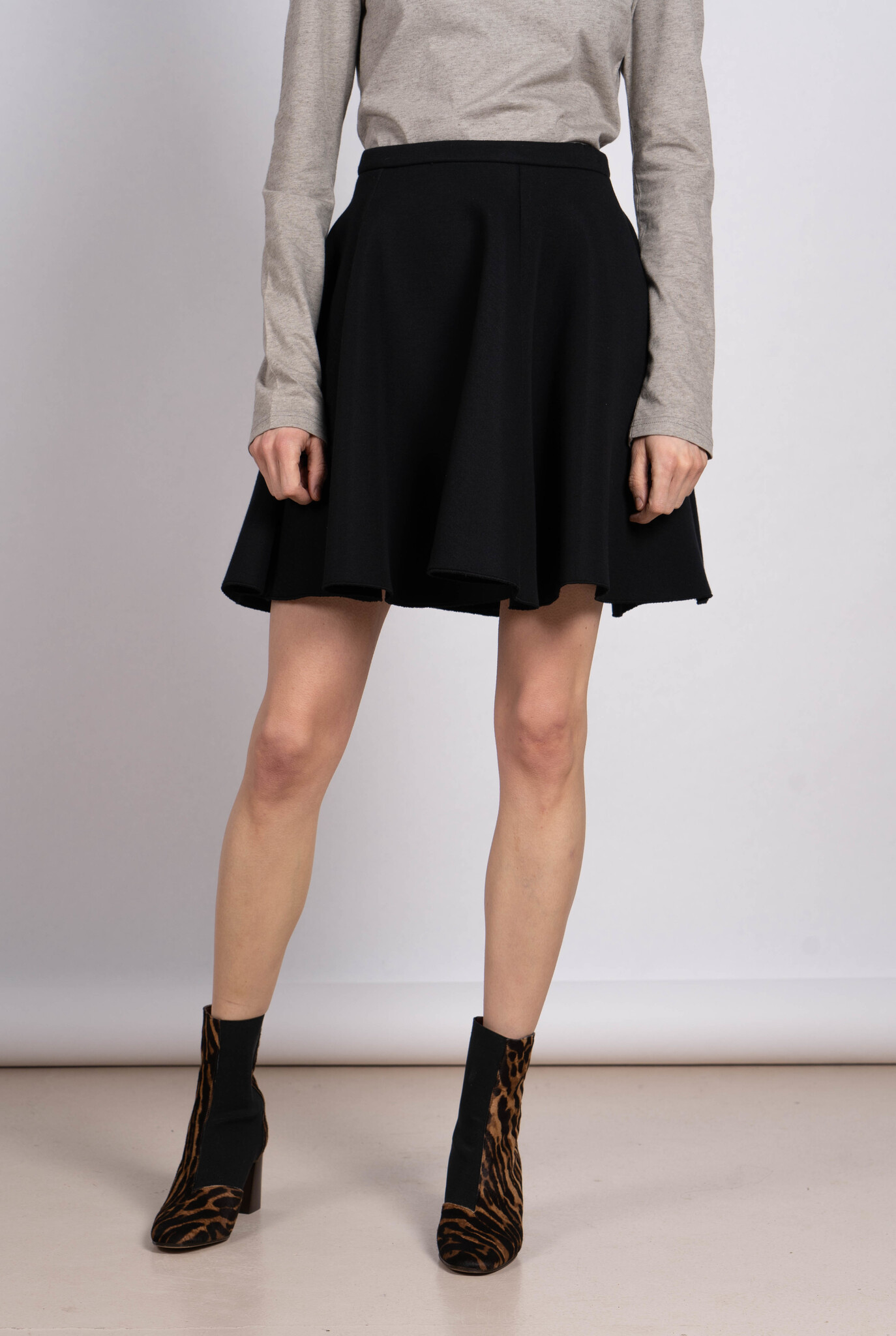 Flared skirt black