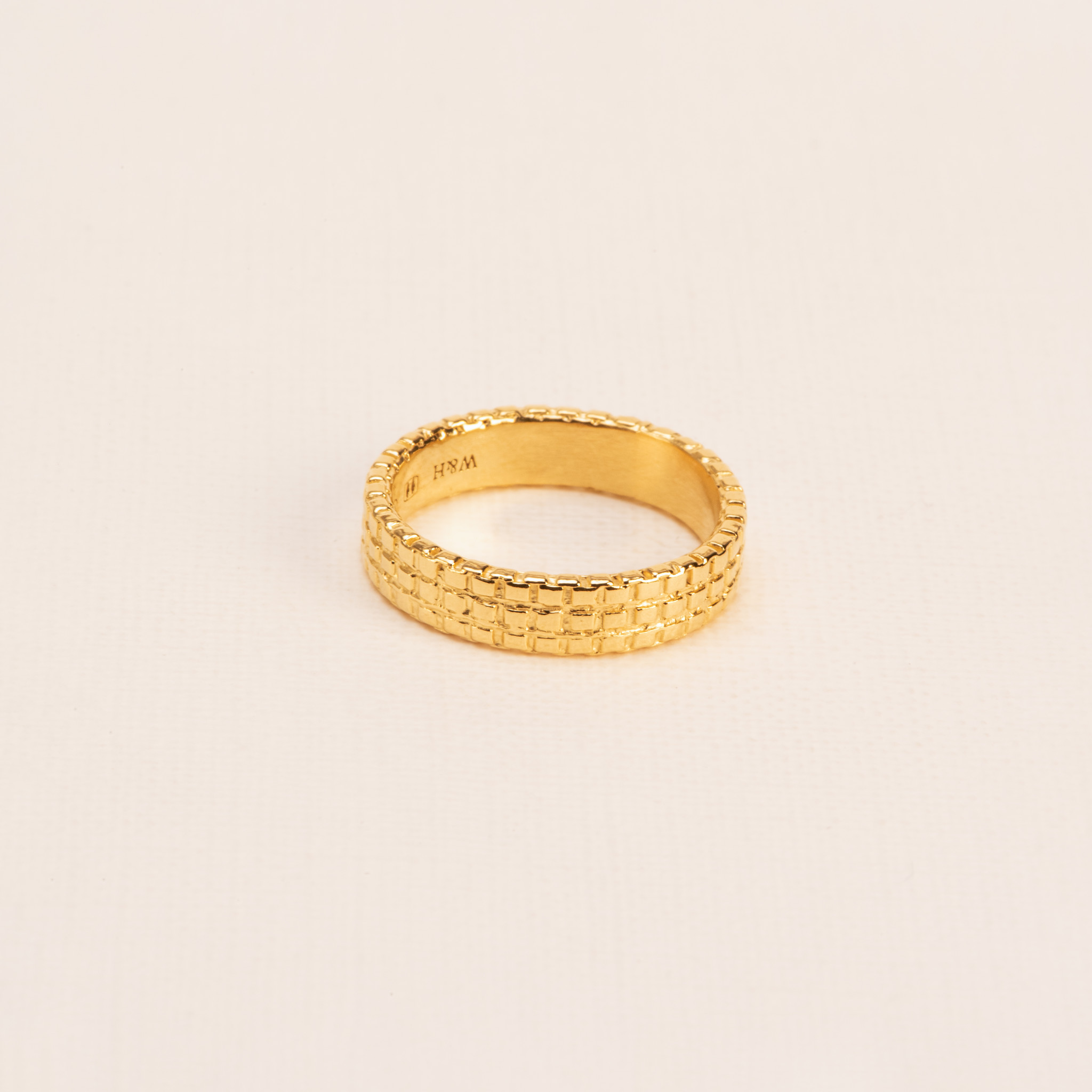 Ring with chain texture gold plated