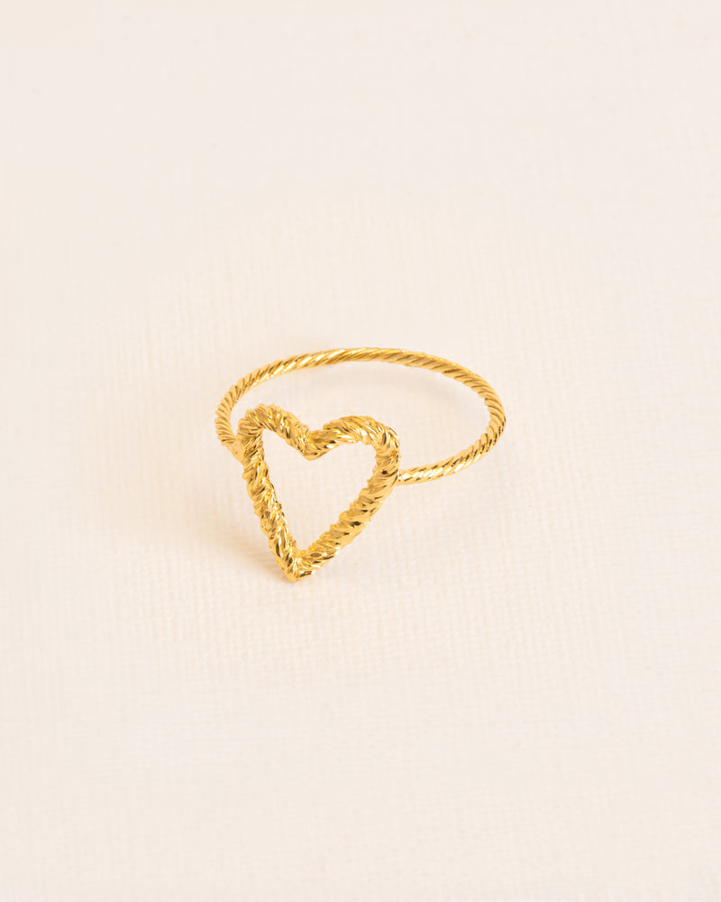 Twisted heart ring gold plated
