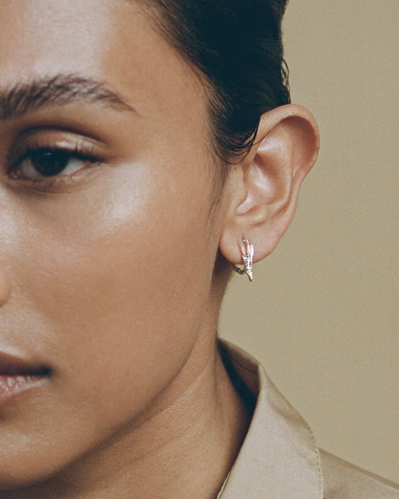 Signature grigri stud earrings silver