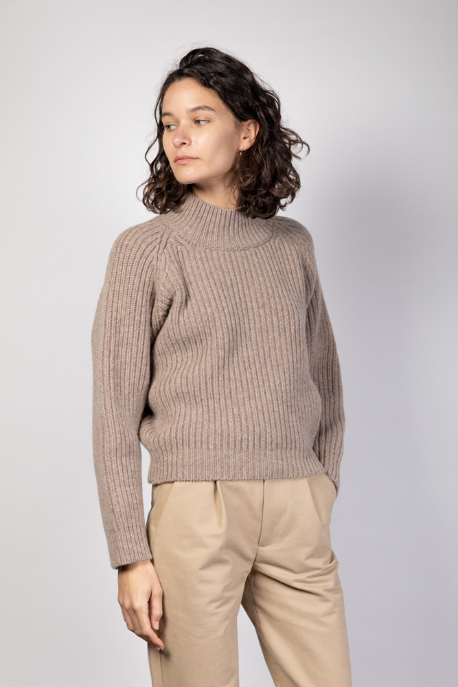 Alina Unisex sweater Hibiscus  Grey Melange
