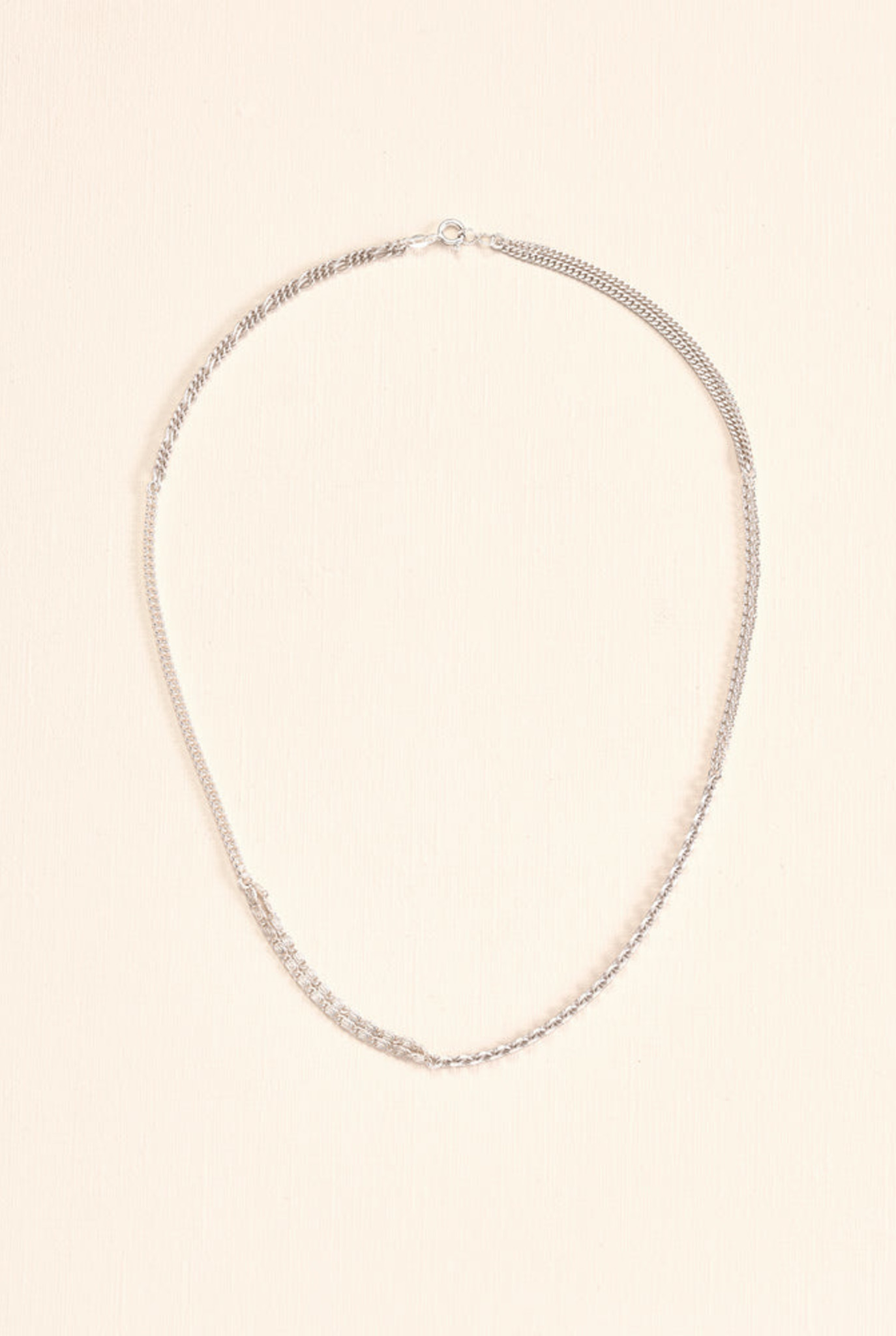 The 'Chapters' necklace in silver