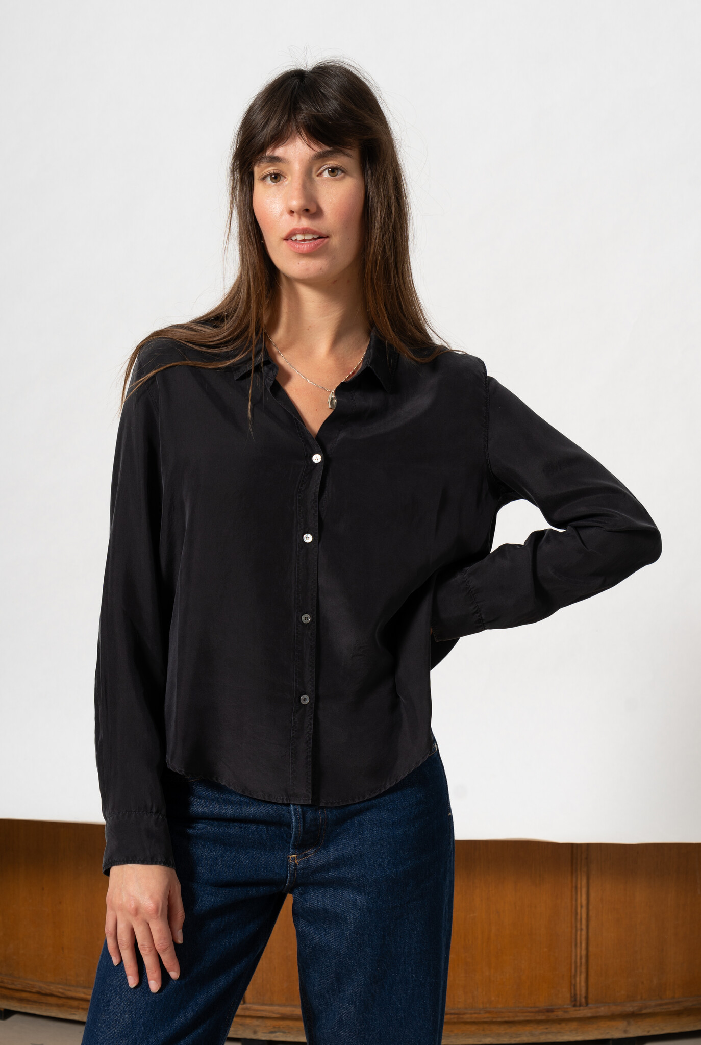 Classic shirt silk Black