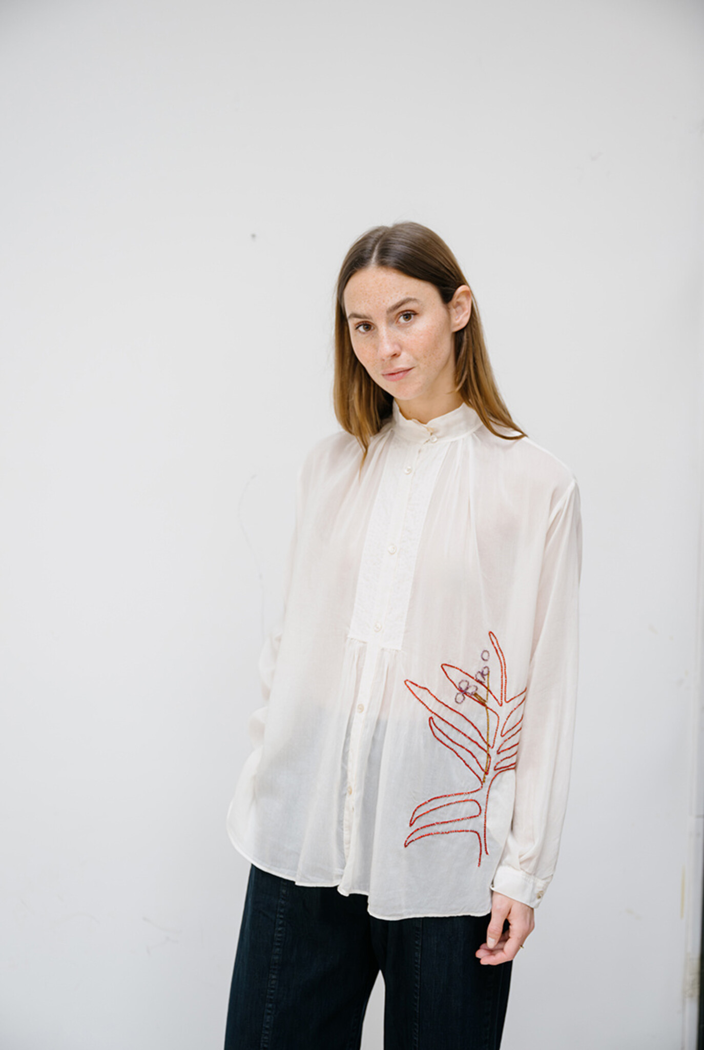 Embroidered beads shirt Pure