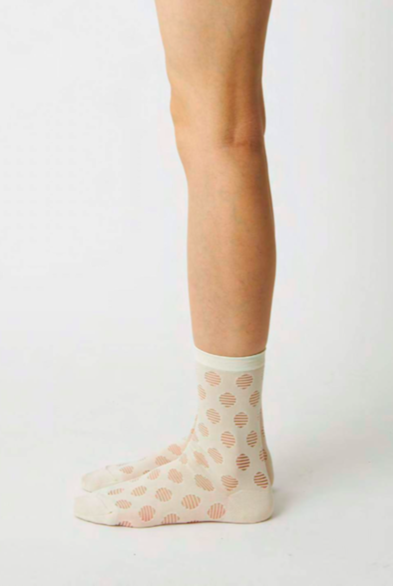 Sheer Dot socks Ivory