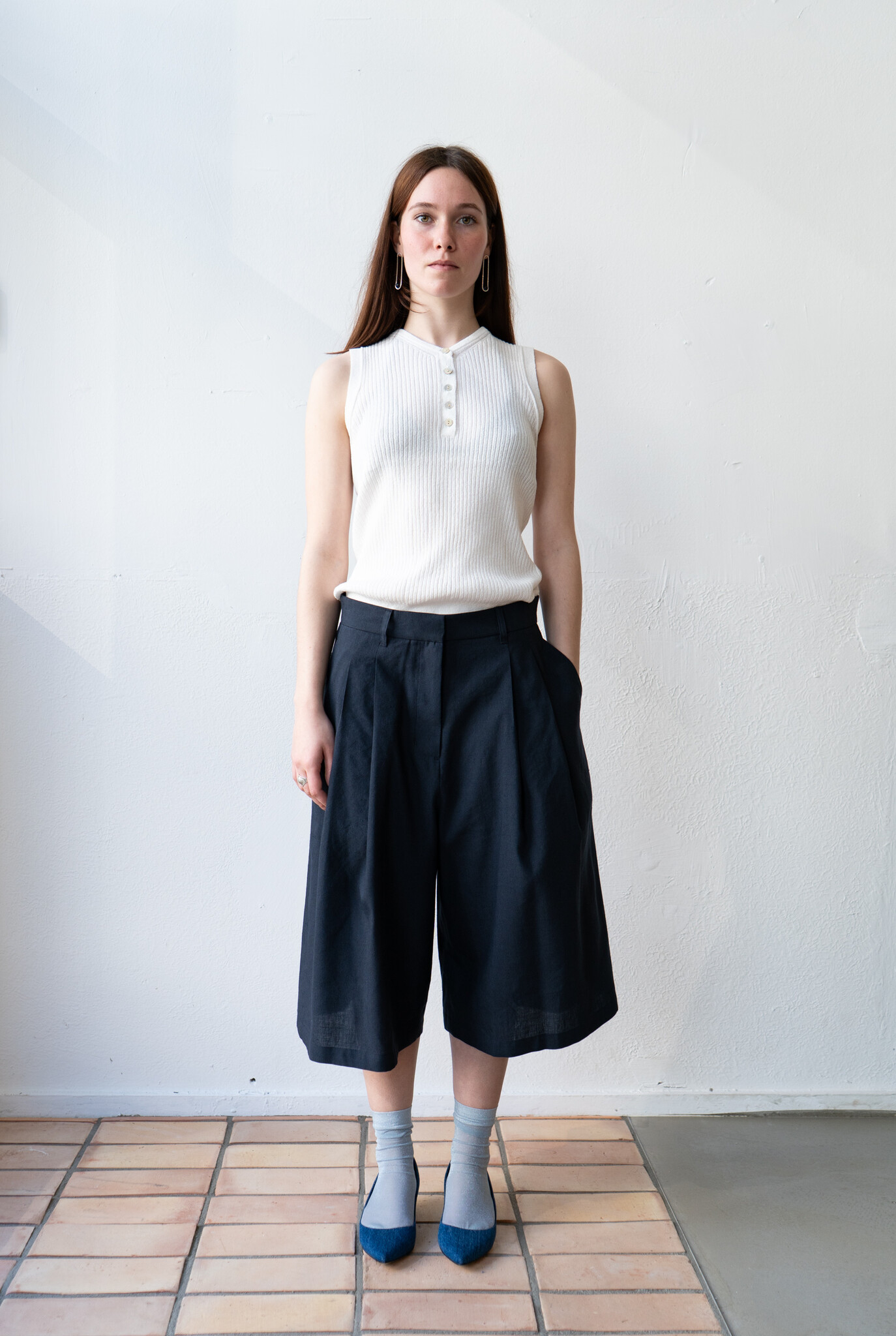 Wool Linen Half Pants Navy