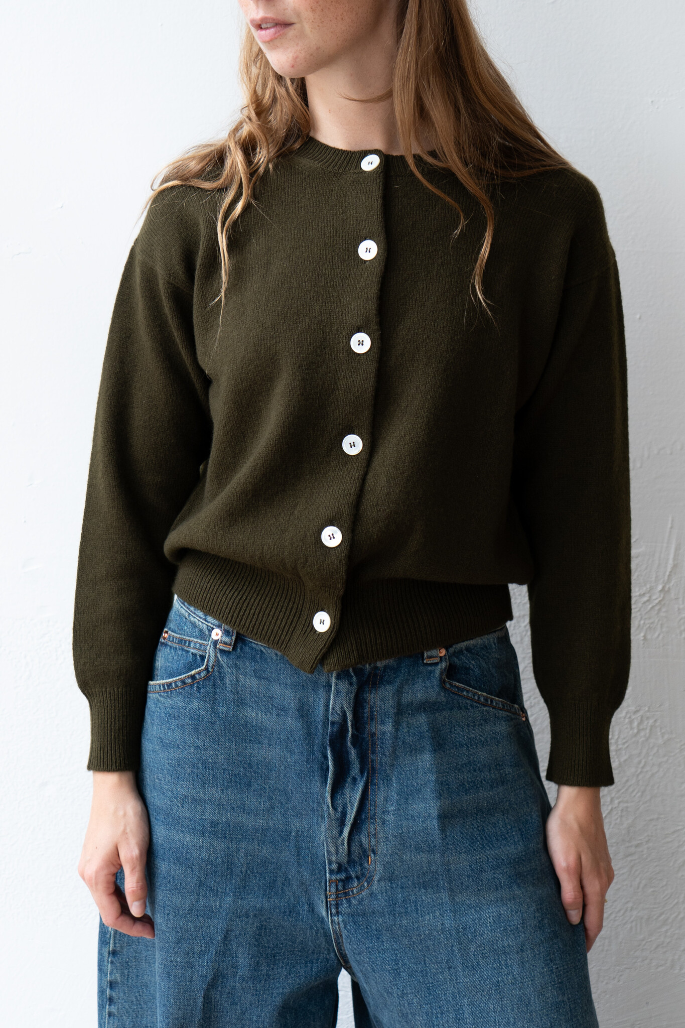 Ada crewneck military green