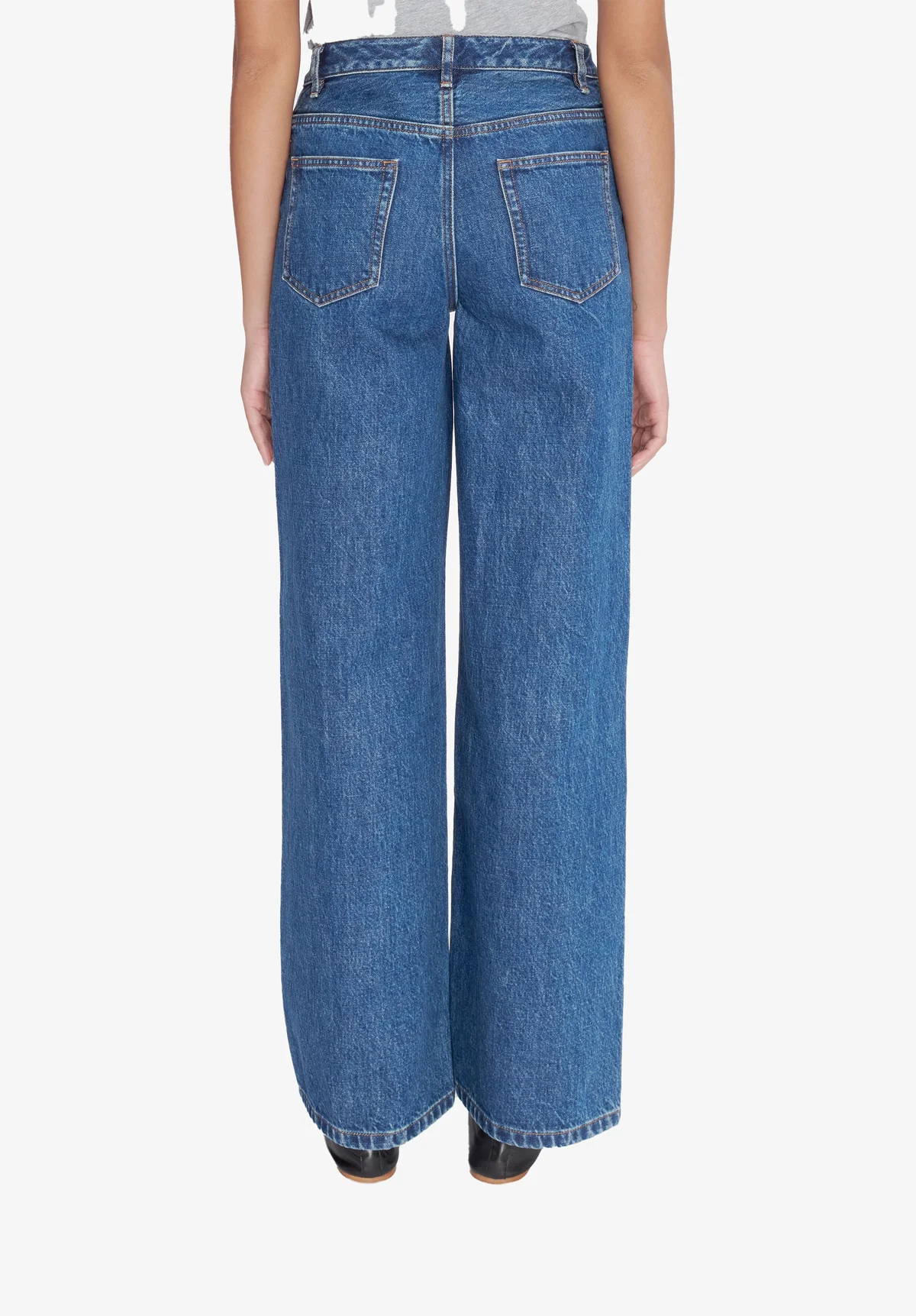 Jean Elisabeth mid blue