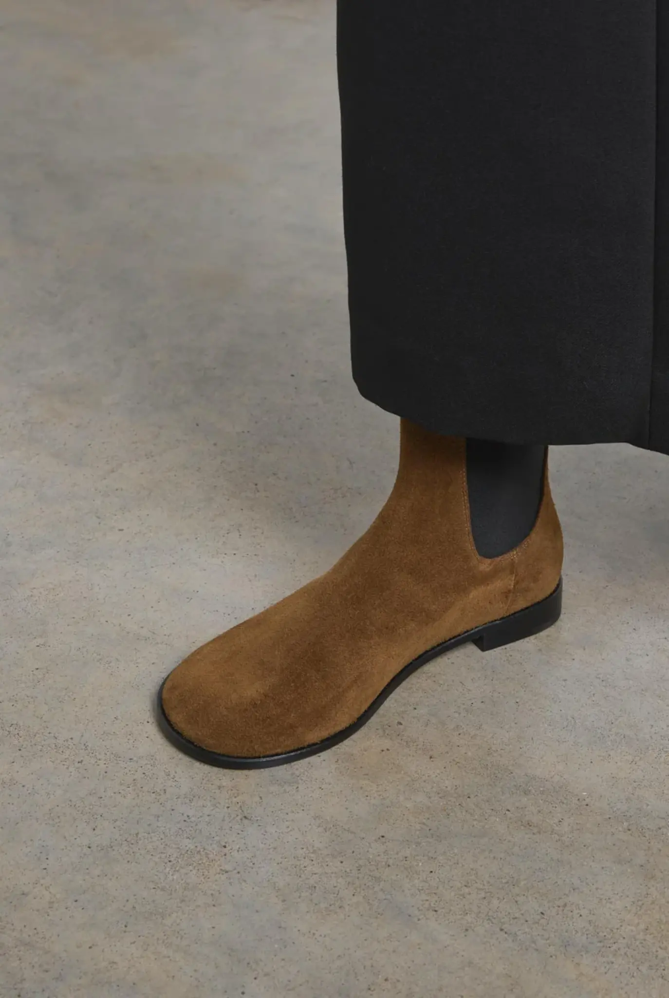 Rina chelsea boot toffee suede
