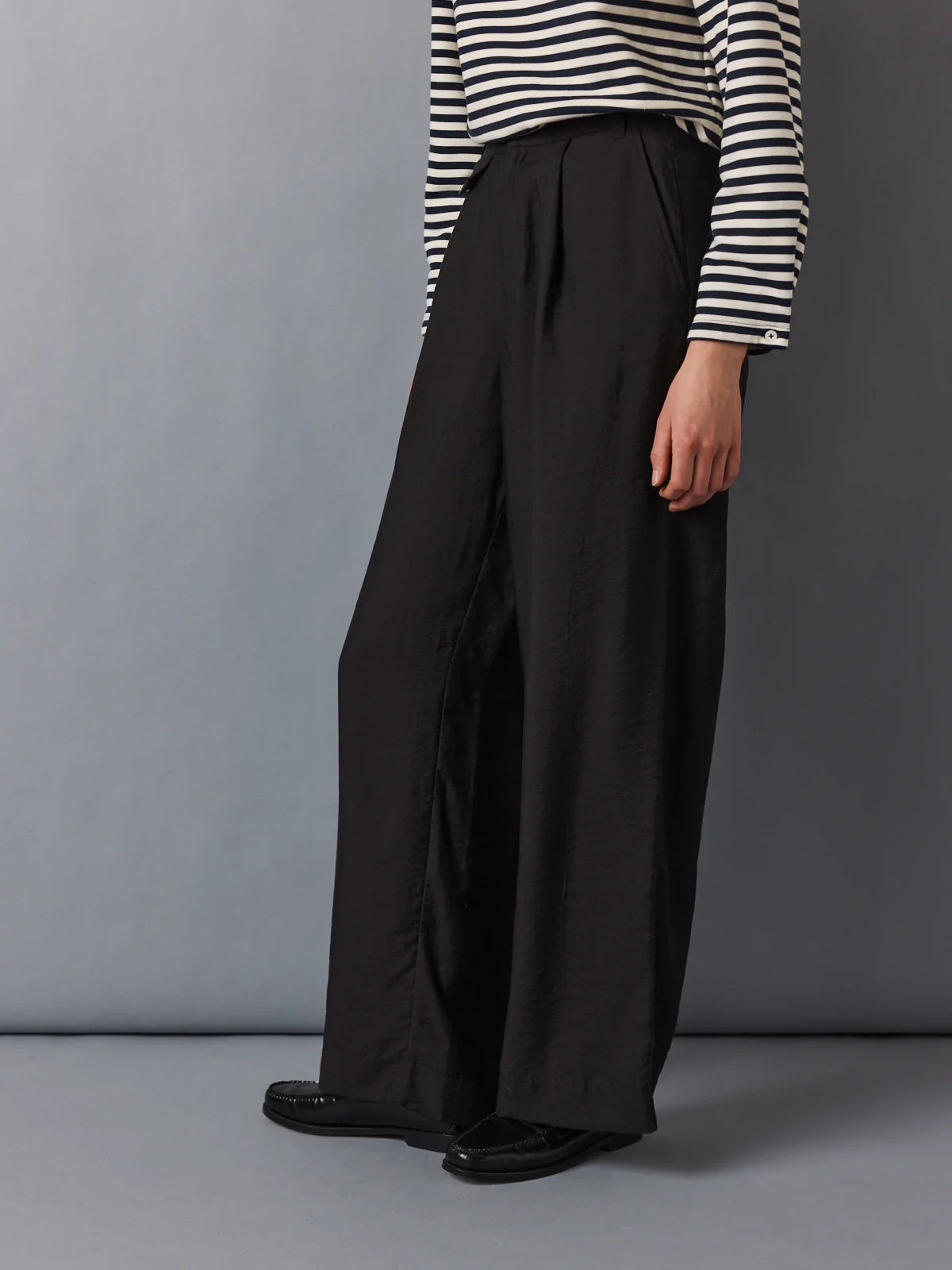 Sinatro trousers black