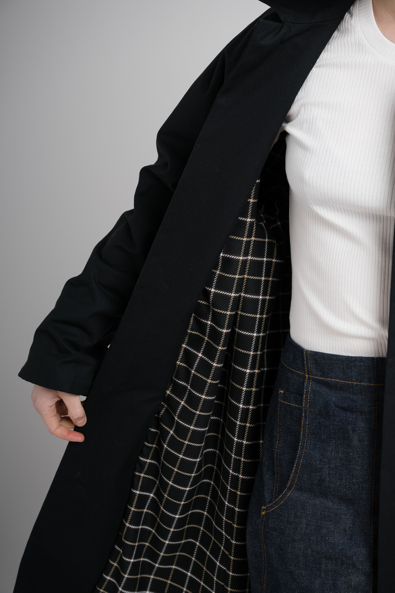 Josseline Long Waxed Coat Off-Black