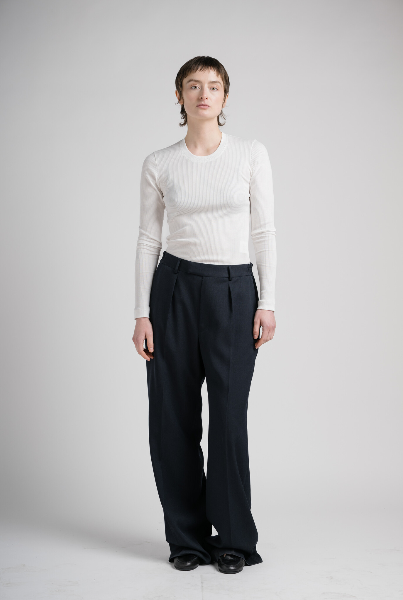 Eva long pleated virgin wool navy trousers