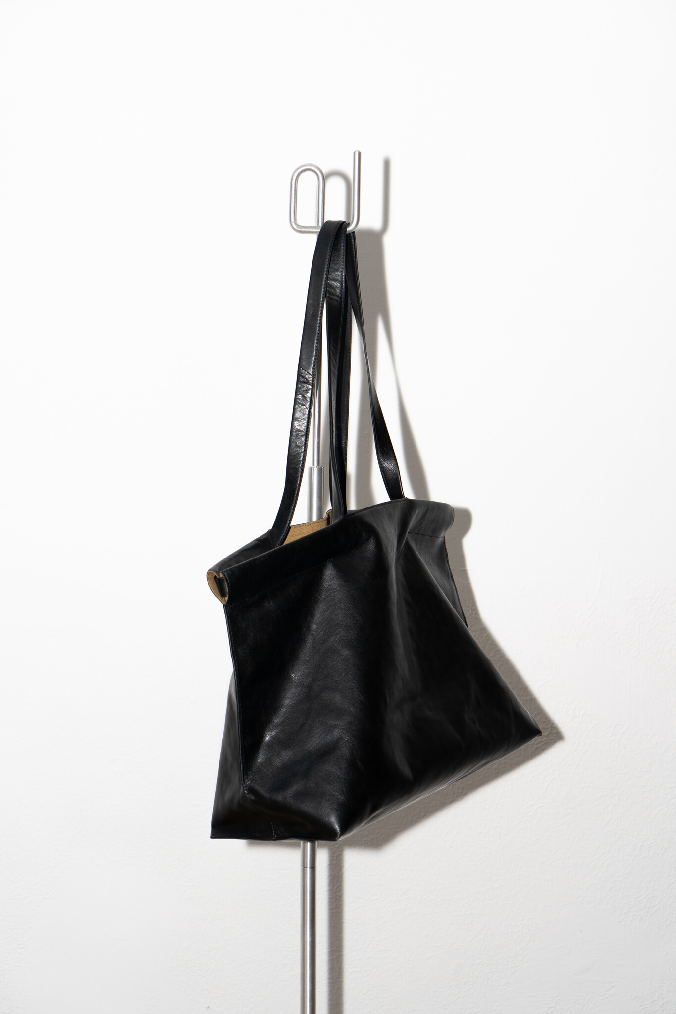 Shopper EastWest Black