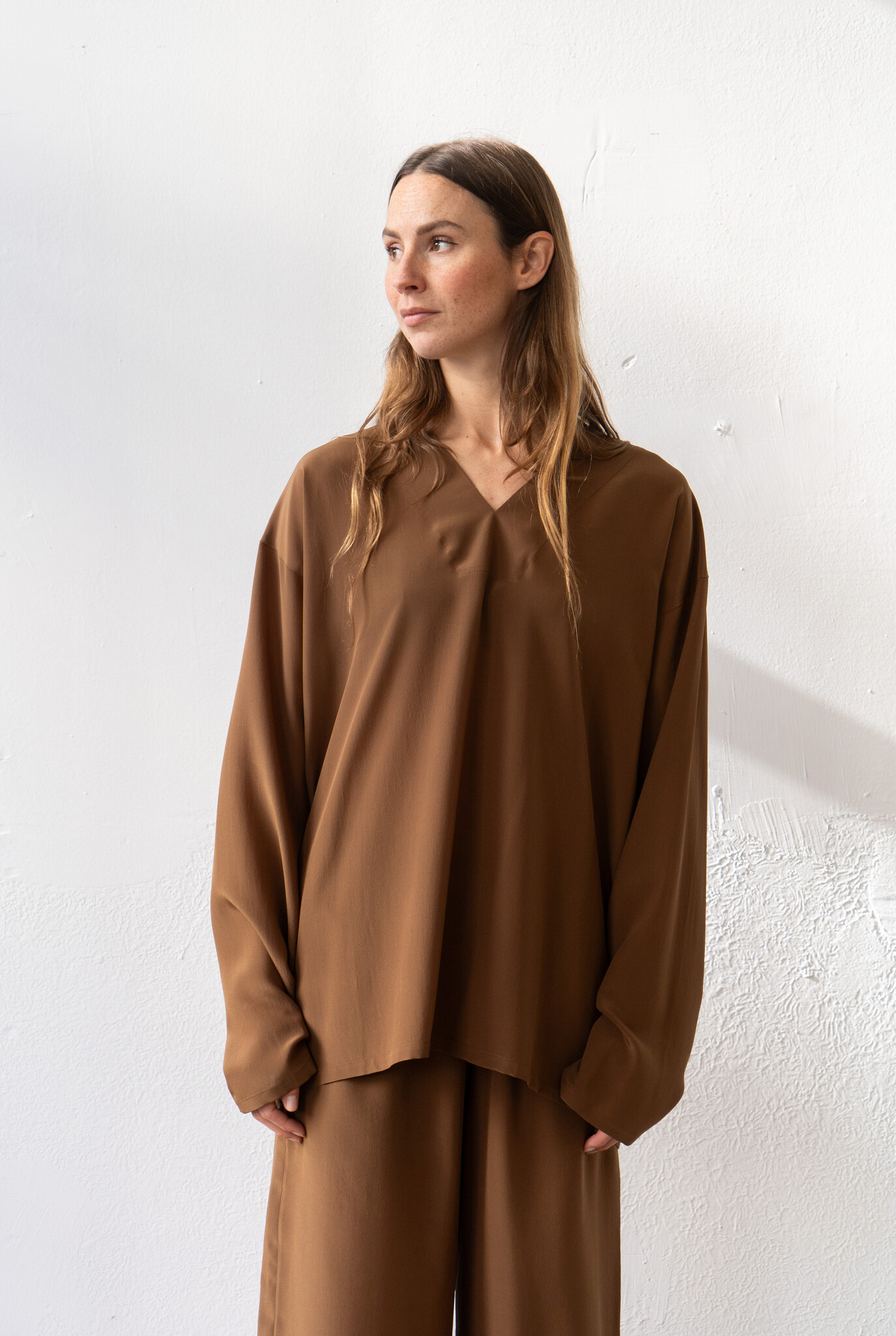 V-LOL Brown Silk