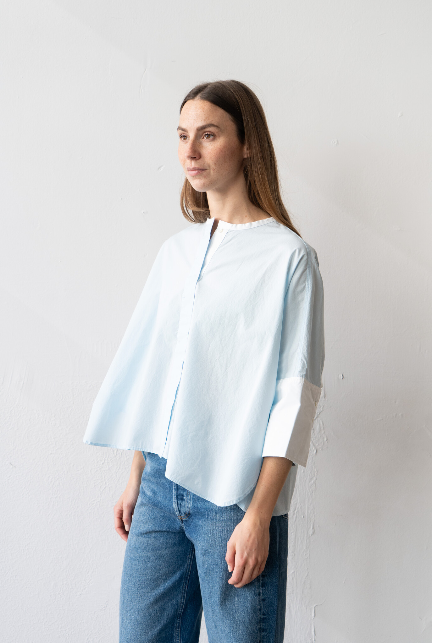 Shortsleeve Lightblue Shirt White Borders