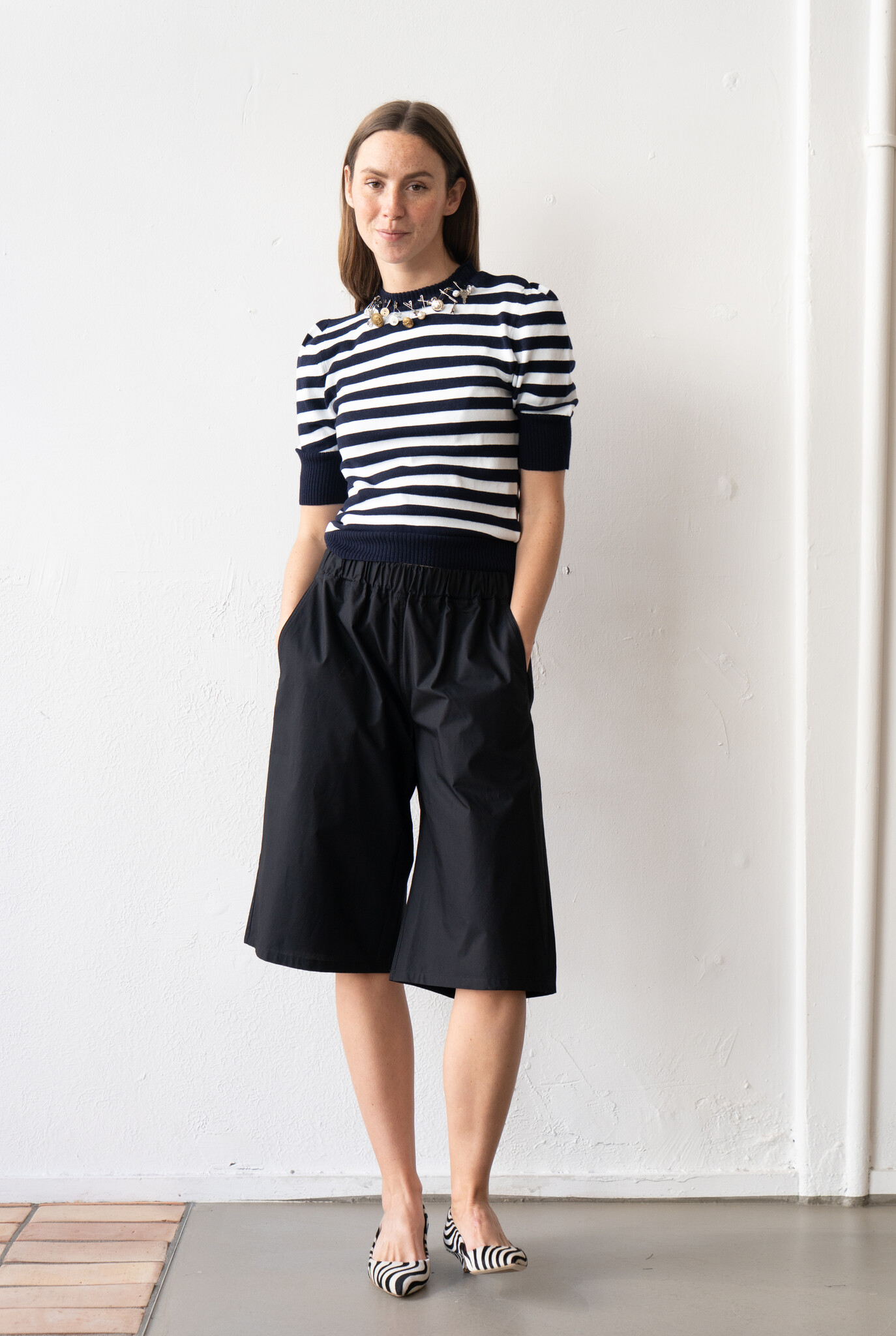 Carli S/S Sweater Navy White