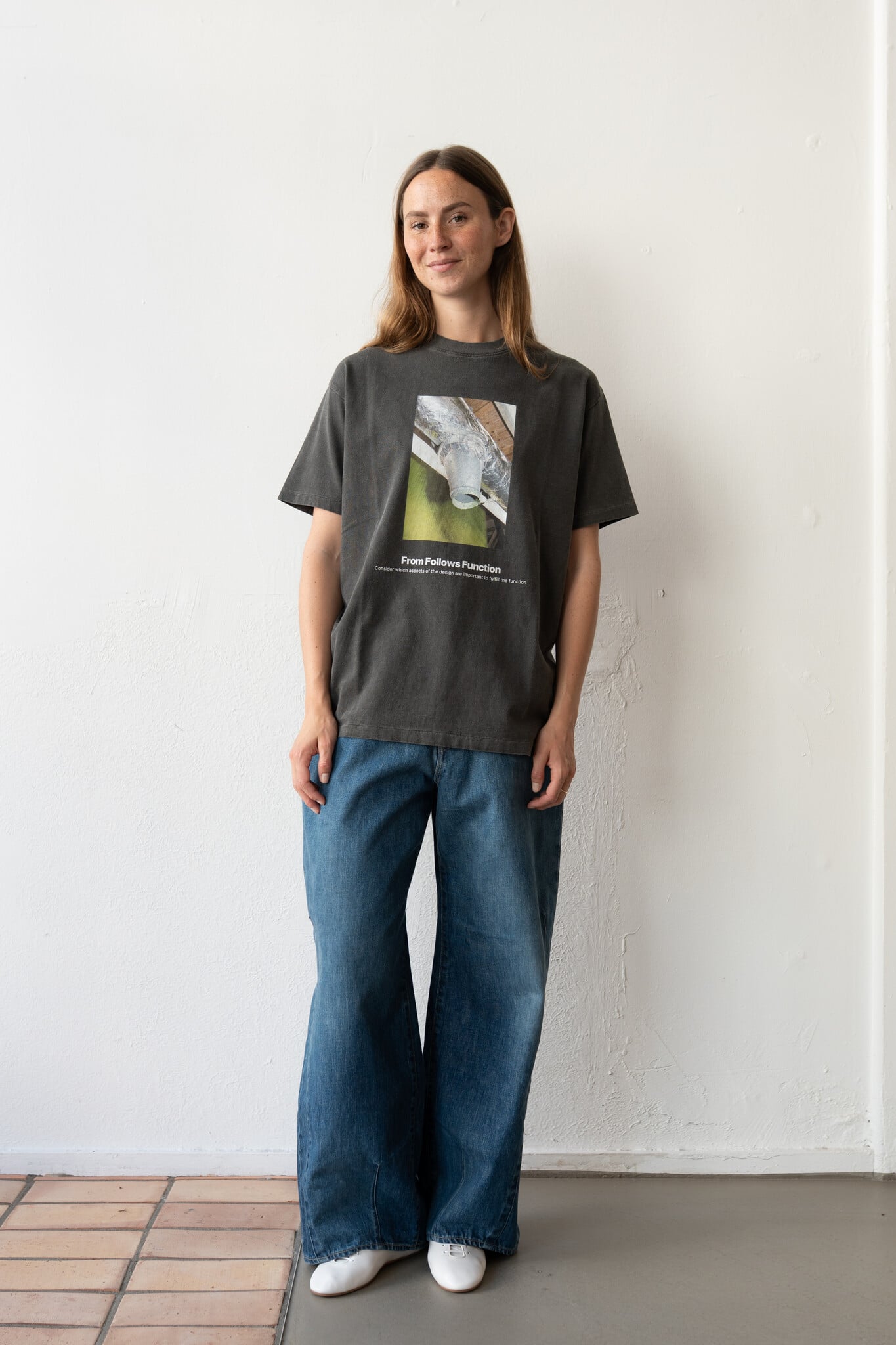 17 Round Shape Dyed Tee 'From Follows Function' Black