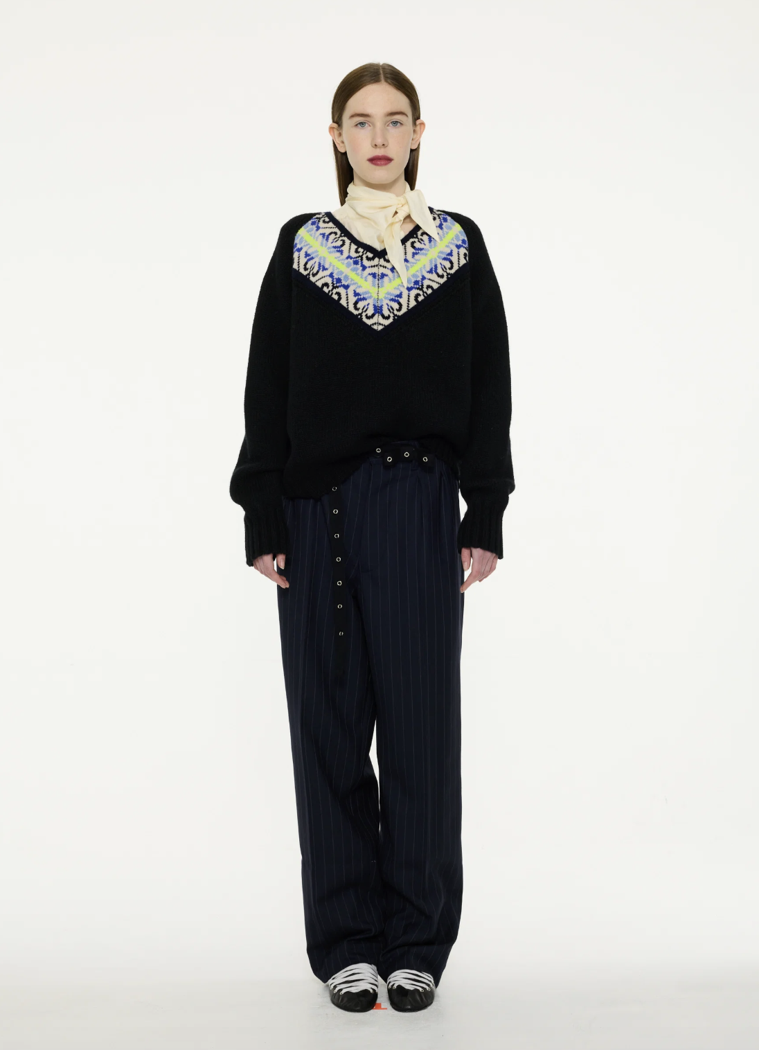 Vreni V-neck sweater Black