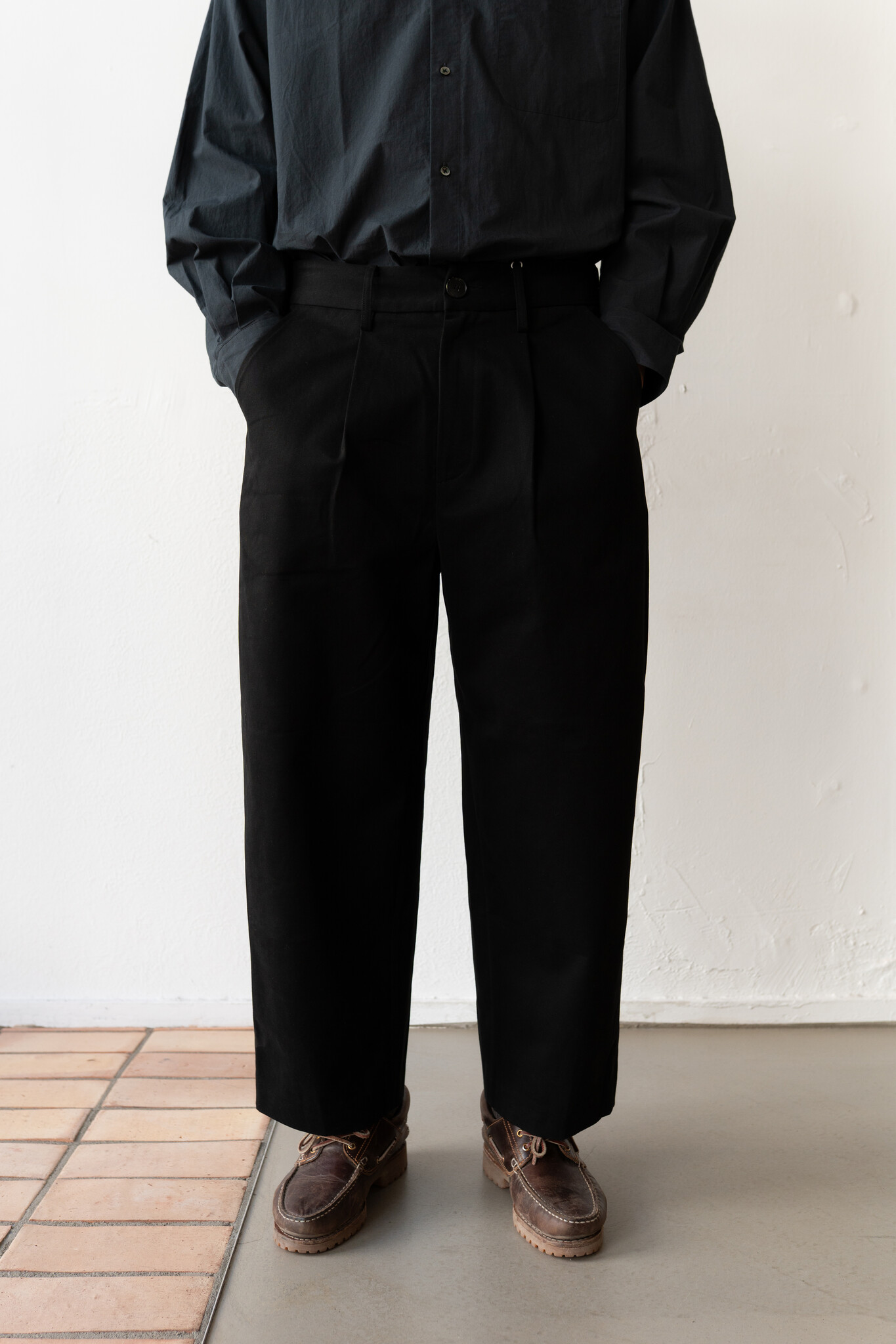 Peached cotton trousers Black