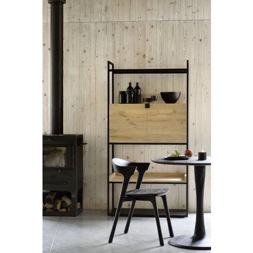 Ethnicraft Torsion ronde eettafel eik zwartgebeitst Ethnicraft Torsion ronde eettafel eik zwartgebeitst