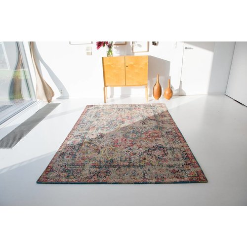 Louis De Poortere Rugs Antique Bakhtiari janissary multi tapijt Antiquarian Collection