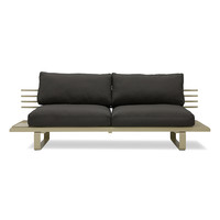 Buiten loungesofa olive met zwarte kussens