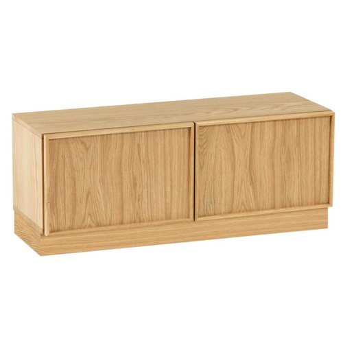 Kave Home Taiana tv-meubel met 2 deuren 112 x 42 x H 44 cm Kave Home Taiana tv-meubel met 2 deuren 112 x 42 x H 44 cm