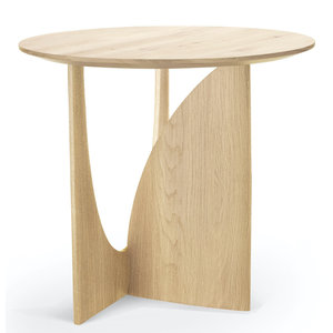 Ethnicraft Geometric table d'appoint en chêne Ethnicraft Geometric table d'appoint en chêne