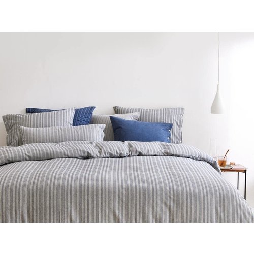 Yumeko Dekbedovertrek velvet flanel grey blue stripe Yumeko Dekbedovertrek velvet flanel grey blue stripe