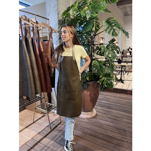 Verstee Leather Crafts Keukenschort leder rivet met zak moss/bruin Verstee Leather Crafts Keukenschort leder rivet met zak moss/bruin