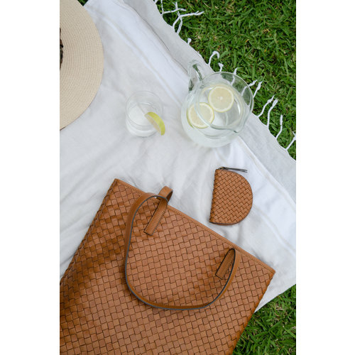 O My Bag Laura portemonnee - klassiek geweven leder cognac