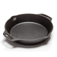 Gietijzeren skillet  twee handvaten 25 cm