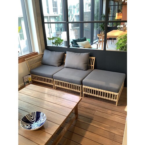 Sika Design Maggie loungeset hoekmodule+middenmodule+poef+2 rugkussens+3 zitkussens TOONZAALMODEL