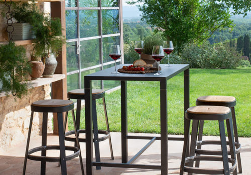 Tables hautes d’extérieur