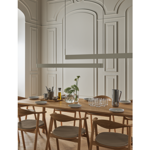 Bolia Pana eettafel blad witte fenix laminaat onderstel geoliede eik