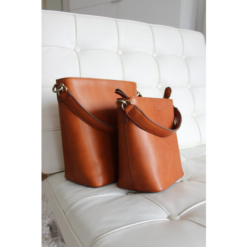 O My Bag Bobby midi handtas - klassiek leder cognac