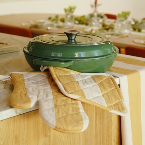 Manique(s) et gants de cuisine