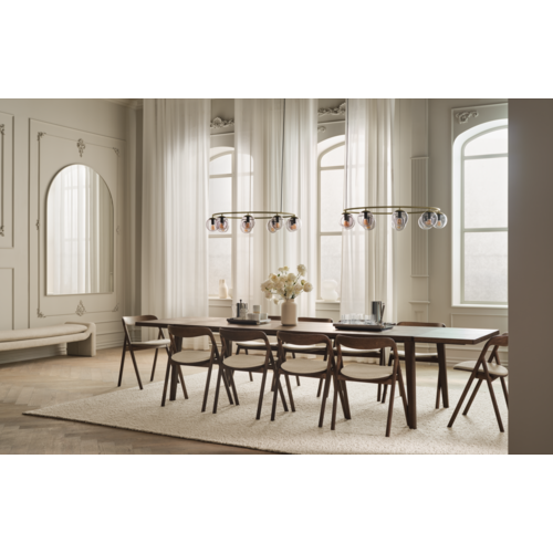 Bolia Graceful table à manger en chêne massif huilé foncé