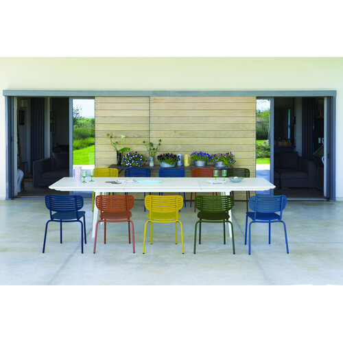 Emu Plus4 verlengbare tuintafel zwart 220+110 x 90