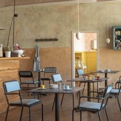 Emu Star tuinstoel magnolia pink