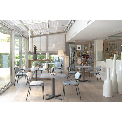 Emu Mom tuinstoel met armleuningen magnolia pink