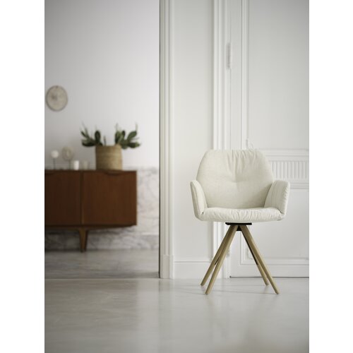 Mobitec Mood 95 eetkamerstoel M1112 met armleuningen en houten draaivoet