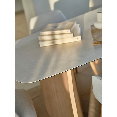 Mobitec DOLMEN T0700 boot ovale eettafel keramiek