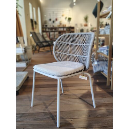 Vincent Sheppard Kodo tuinstoel dune white incl. zitkussen - TOONZAALMODEL